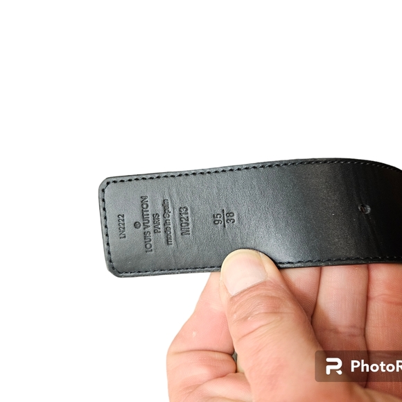 Luxury Mens Authentic Louis Vuitton belt - Picture 2 of 5